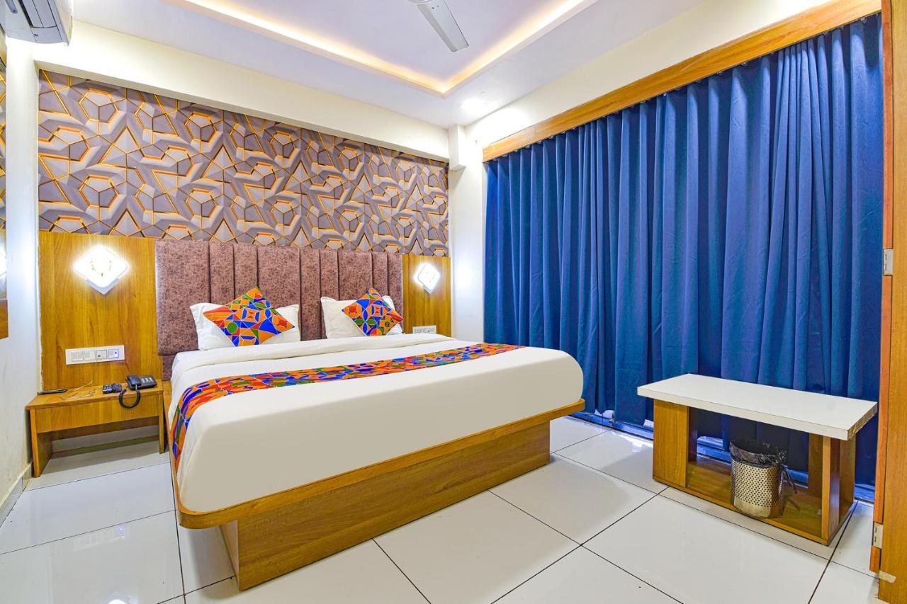 Fabhotel New York Batwa Exterior photo